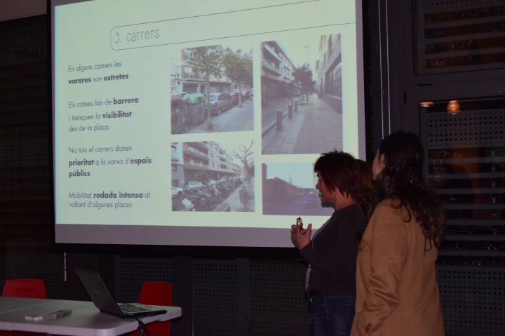 Tres alumnes van presentar l'estudi de 3 places del barri del Riu Nord de Santa Coloma de Gramenet